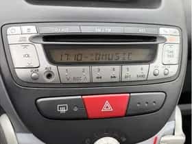 Toyota Aygo (2008) thumbnail 21
