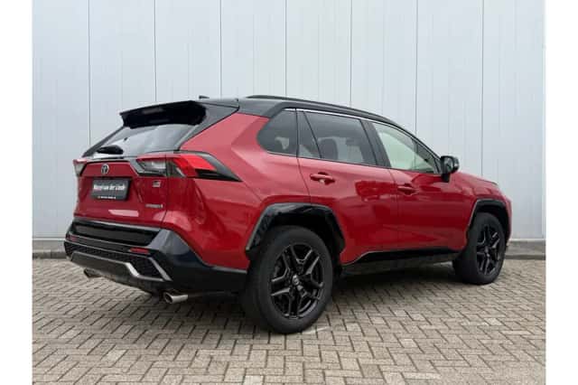 Toyota RAV4 (2024) thumbnail 4