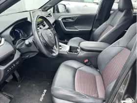 Toyota RAV4 (2022) thumbnail 7