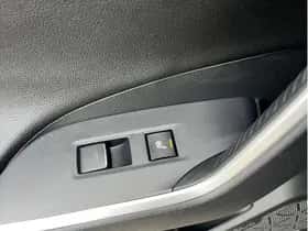 Toyota RAV4 (2022) thumbnail 10