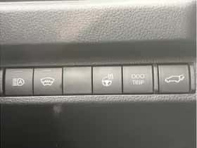 Toyota RAV4 (2025) thumbnail 13