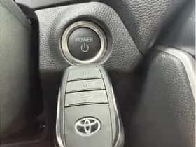 Toyota RAV4 (2025) thumbnail 34