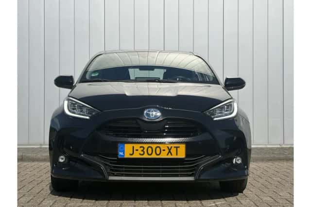 Toyota Yaris (2020) thumbnail 4