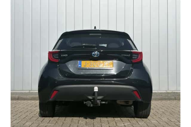 Toyota Yaris (2020) thumbnail 5