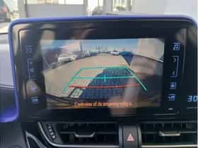 Toyota C-HR (2017) thumbnail 19