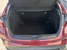 Toyota C-HR (2017) thumbnail 29
