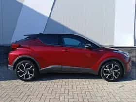 Toyota C-HR (2017) thumbnail 5