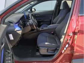 Toyota C-HR (2017) thumbnail 8