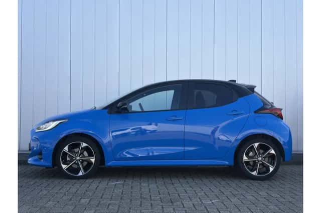Toyota Yaris (2024) thumbnail 2
