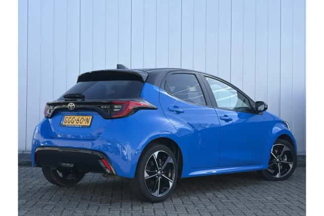 Toyota Yaris (2024) thumbnail 3
