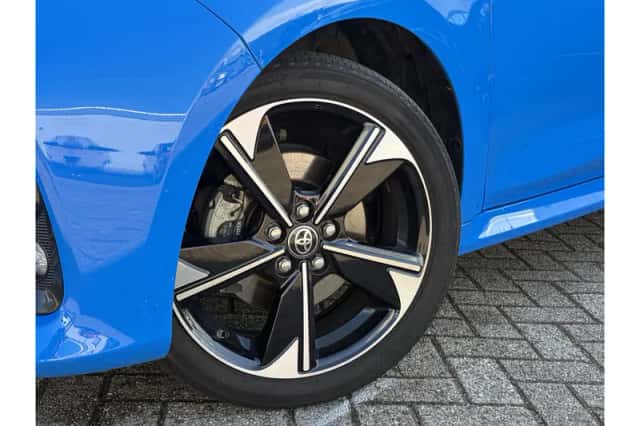 Toyota Yaris (2024) thumbnail 6