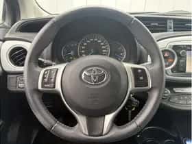 Toyota Yaris (2012) thumbnail 14