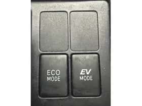 Toyota Yaris (2012) thumbnail 21