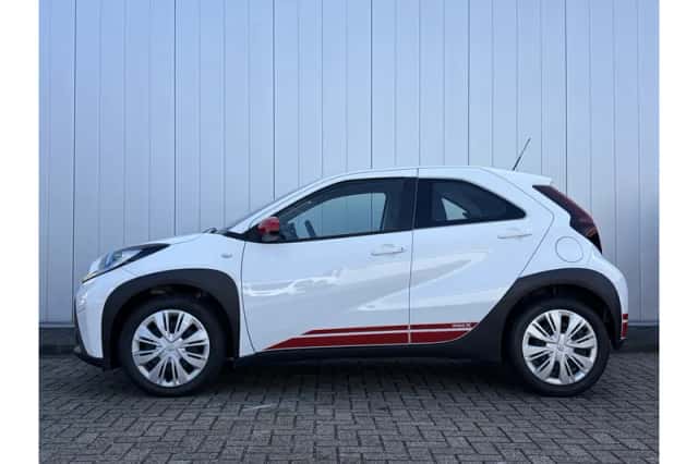 Toyota Aygo X (2023) thumbnail 2