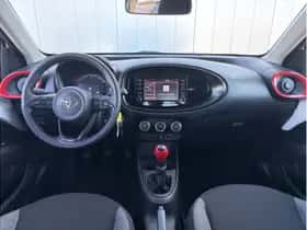 Toyota Aygo X (2023) thumbnail 13