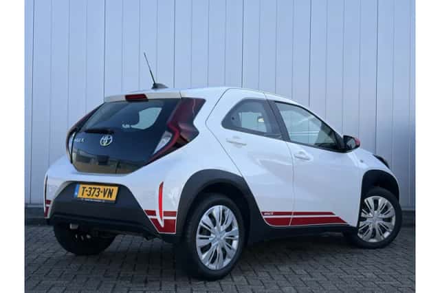 Toyota Aygo X (2023) thumbnail 3