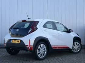 Toyota Aygo X (2023) thumbnail 3