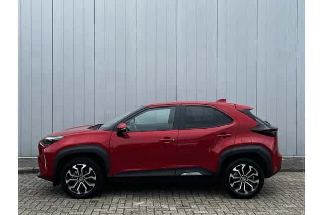 Toyota Yaris Cross (2021) thumbnail 3