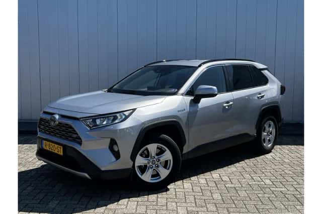 Toyota RAV4 (2021) thumbnail 1