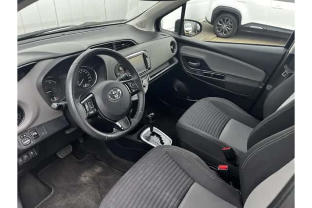 Toyota Yaris (2018) thumbnail 6