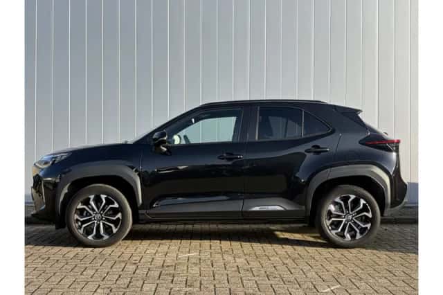 Toyota Yaris Cross (2025) thumbnail 2