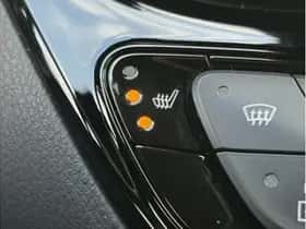 Toyota C-HR (2020) thumbnail 20