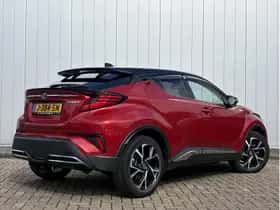 Toyota C-HR (2020) thumbnail 3