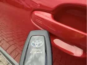 Toyota C-HR (2020) thumbnail 36