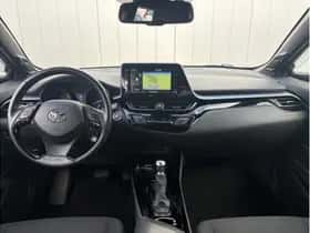 Toyota C-HR (2020) thumbnail 8