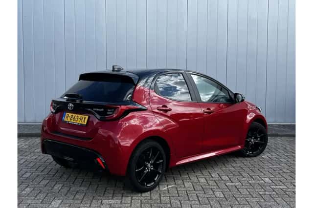 Toyota Yaris (2022) thumbnail 4