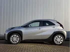 Toyota Aygo X (2024) thumbnail 2