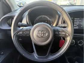 Toyota Aygo X (2024) thumbnail 12