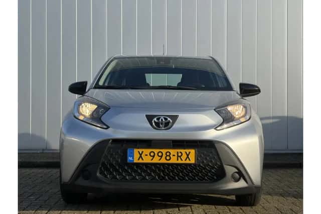 Toyota Aygo X (2024) thumbnail 4