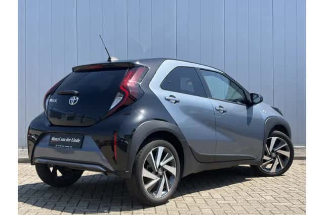 Toyota Aygo X (2024) thumbnail 3