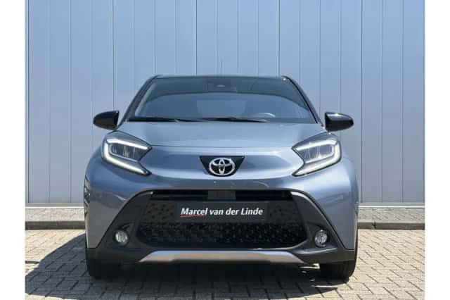 Toyota Aygo X (2024) thumbnail 4
