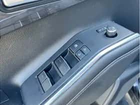 Toyota Highlander (2022) thumbnail 13