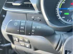 Toyota Highlander (2022) thumbnail 23