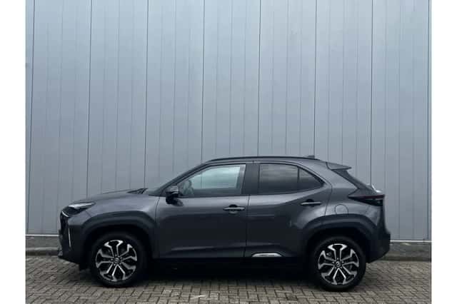 Toyota Yaris Cross (2025) thumbnail 2