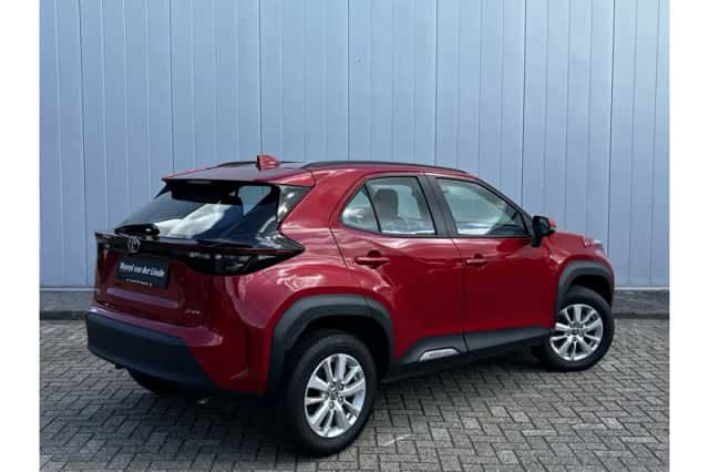 Toyota Yaris Cross (2025) thumbnail 4