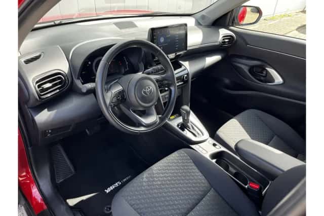 Toyota Yaris Cross (2025) thumbnail 6