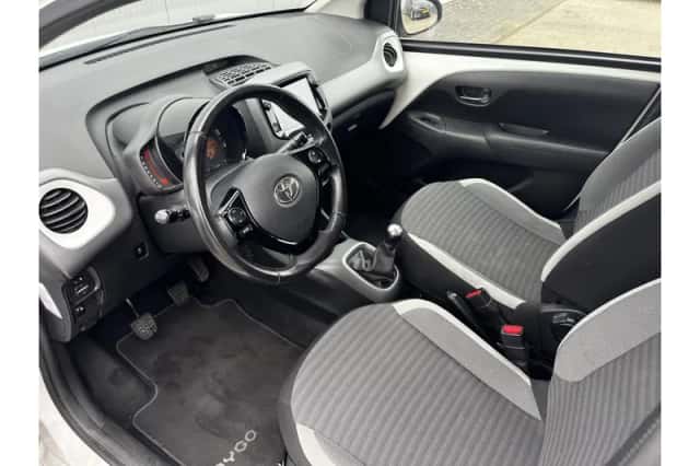 Toyota Aygo (2020) thumbnail 6