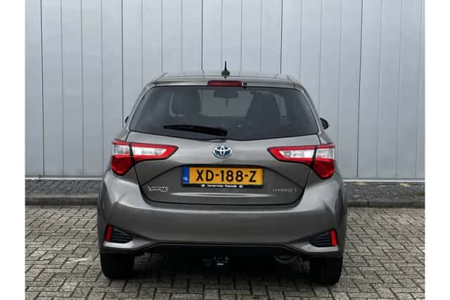 Toyota Yaris (2018) thumbnail 5