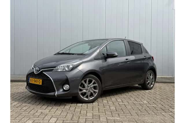 Toyota Yaris (2016) thumbnail 1