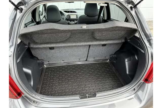 Toyota Yaris (2016) thumbnail 6
