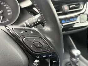 Toyota C-HR (2020) thumbnail 15