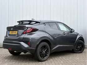 Toyota C-HR (2020) thumbnail 3