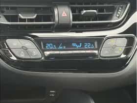 Toyota C-HR (2020) thumbnail 21