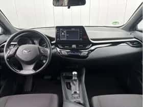 Toyota C-HR (2020) thumbnail 9