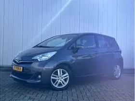 Toyota Verso-S (2012)
