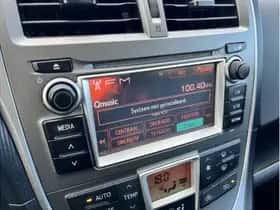 Toyota Verso-S (2012) thumbnail 15